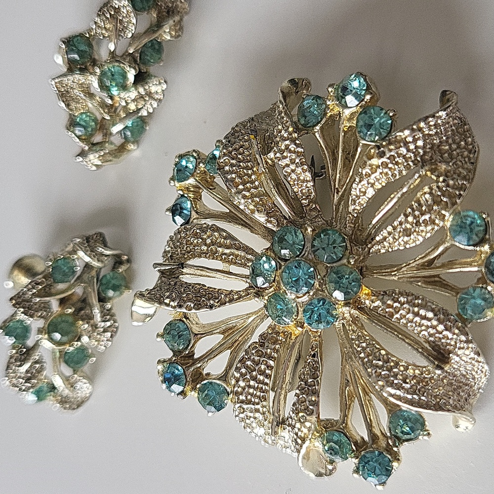 Vintage Flower Silver and Aquamarine Brooch and matching earrings set